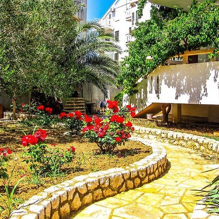Apartments Hope Novalja Exterior foto
